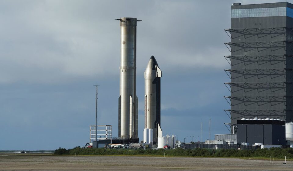 SpaceX aborts Starship test flight, sending stock lower