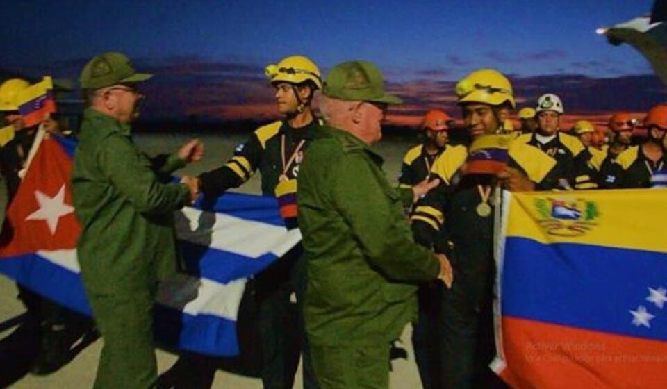 Terremotos: Regresa a Cuba el equipo de rescatistas y médicos enviado a Venezuela