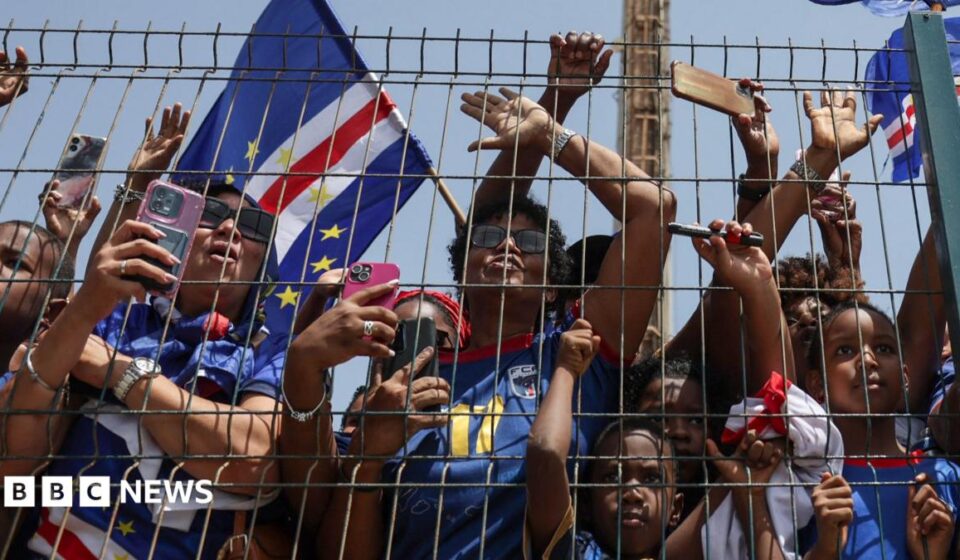 Thousand welcome home Cape Verde footballers after stunning World Cup run