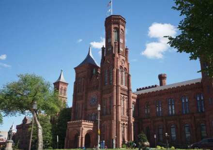 Trump orders signs outside Smithsonian to promote accurate history