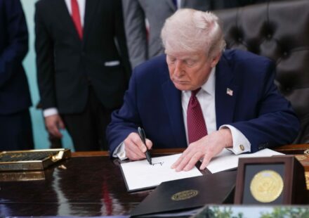 Trump plans high generic-drug tariffs in 2028 to spur U.S. production