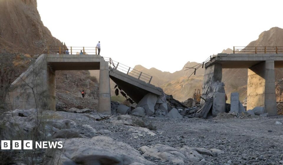 US and Iran exchange strikes after two US soldiers killed in Jordan