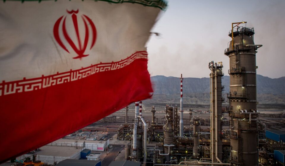 U.S. revokes Iran oil sales authorization after tanker attacks
