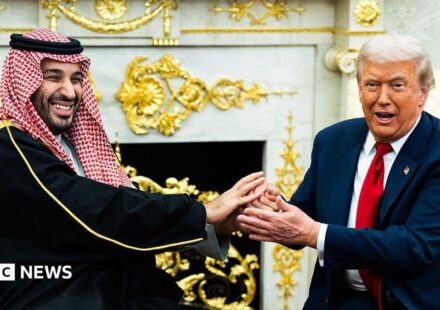 US to announce deal allowing Saudi Arabia a nuclear programme, reports say