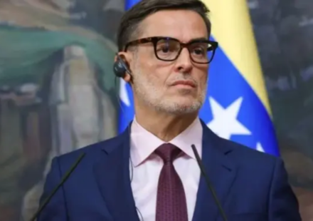 Venezuela: Delcy Rodríguez nombra canciller a su representante en EE UU, Plasencia