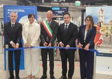 Vuelos: La aerolínea italiana Neos inaugura nueva ruta Roma-Holguín
