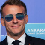 Why are Macron's aviator glasses in the spotlight again? - Entre Nous