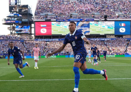 World Cup 2026: Mbappé sends Les Bleus into quarterfinals after hard-fought win over Paraguay