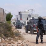 Activists deliver aid to Palestinians in homes besieged by Israeli settlers