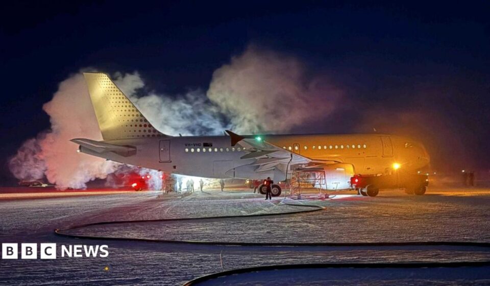 Australian aviation crew carries out daring midwinter Antarctica rescue
