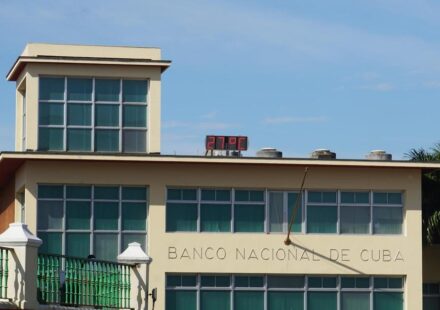 CRF: El régimen guarda silencio ante una sentencia de 24 millones de dólares