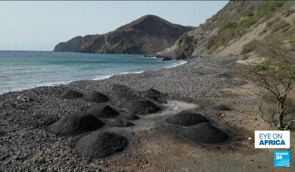 Cape Verde: Illegal sand extractions for construction industry erodes coastline