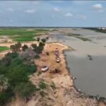 Chad bans sand extraction along Chari River, sparking controversy