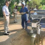 China-Cuba: Embajador chino presume de triciclos eléctricos que recogen basura en Cuba
