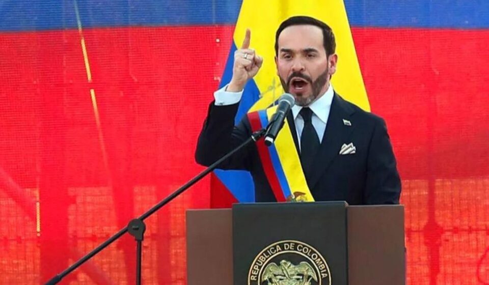 Colombia: De la Espriella toma posesión y la izquierda lo llama “ilegítimo”