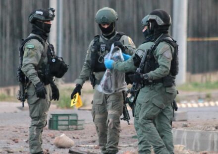 Colombia: Desactivan bomba en carretera cercana donde será investido De la Espriella