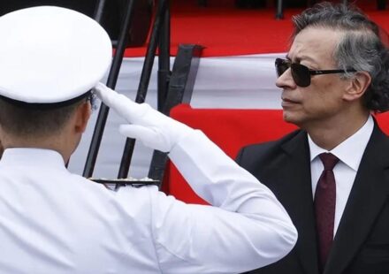 Colombia: Pese a tener procesos en curso, Petro es autorizado a salir