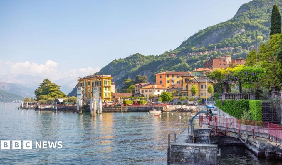 Como mayor bans bikes in city centre after being hit by one