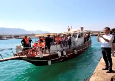 Cyprus: Ferry capsizes with hundreds on board