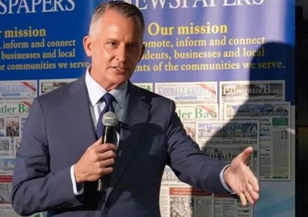 EE UU: “Espero que Cuba caiga”, dice el candidato demócrata en Florida