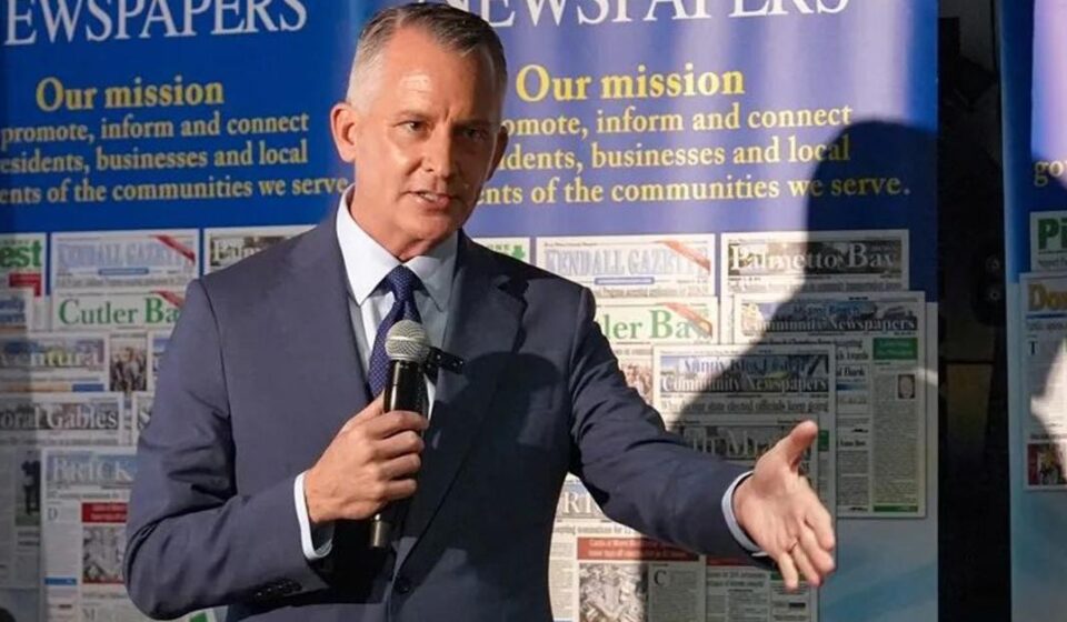 EE UU: “Espero que Cuba caiga”, dice el candidato demócrata en Florida