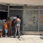 Educación: Poco y tarde, el Estado vende uniformes escolares