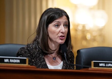 Elaine Luria wins Va. 2nd Democratic primary to face Rep. Kiggans