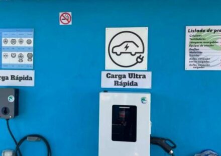Energía: Cuba inaugura la primera ‘solinera’ de “carga ultra rápida”