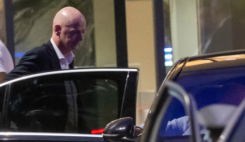 FIFA backs Infantino but apologises over World Cup investment plan