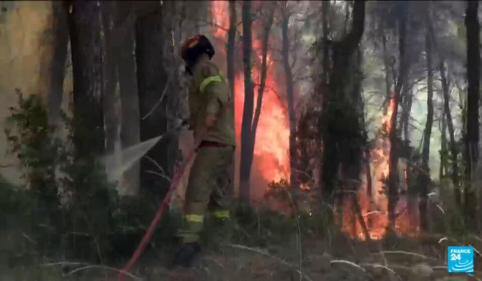 Fire spread deeper into Athens region