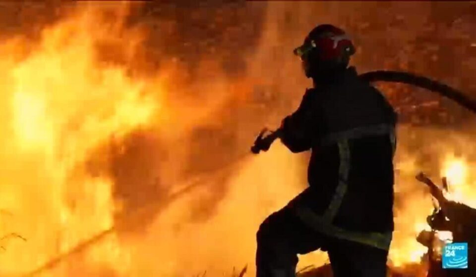 Firefighters keep battling wildfire in France’s Landes region