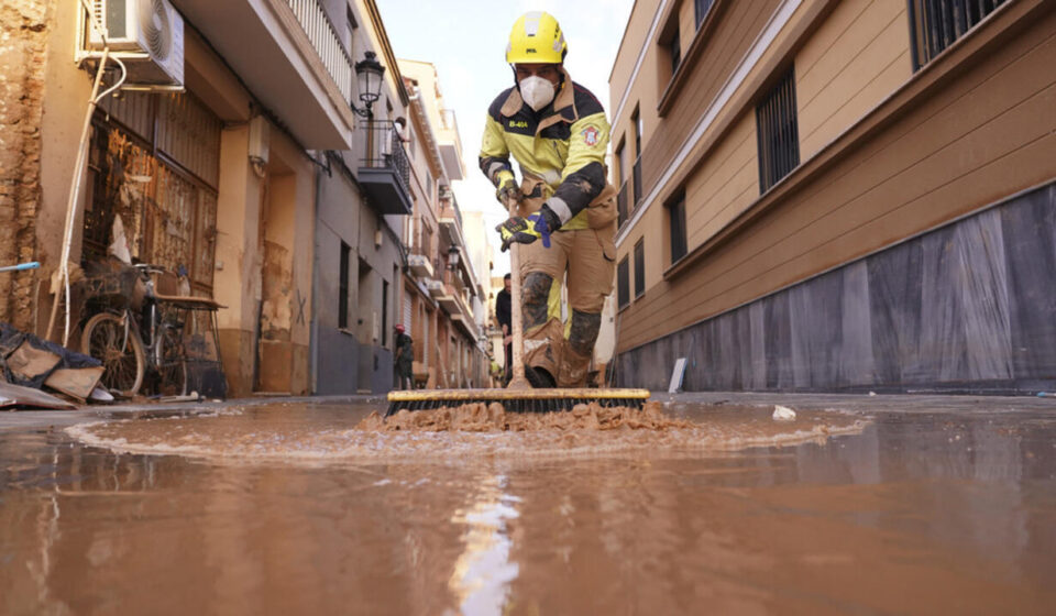 Flood in rural northwestern Spain kills two, injures two babies
