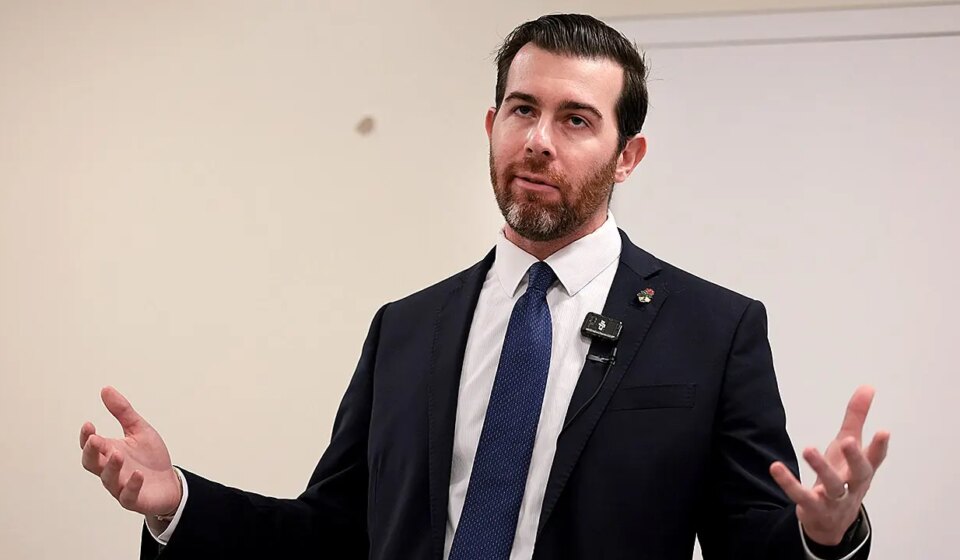 Florida socialist Oliver Larkin dodges tax rate questions on Hannity