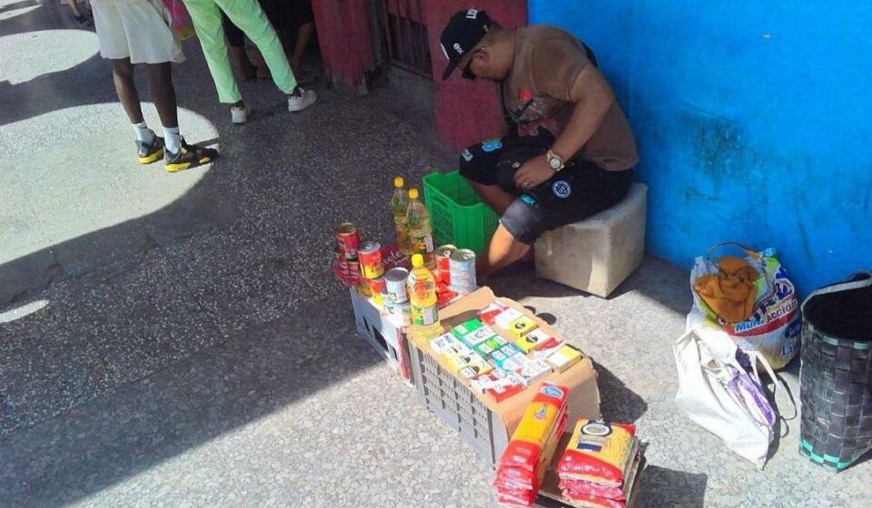 Foto del día: Un litro de aceite cuesta ya más de dos salarios mínimos