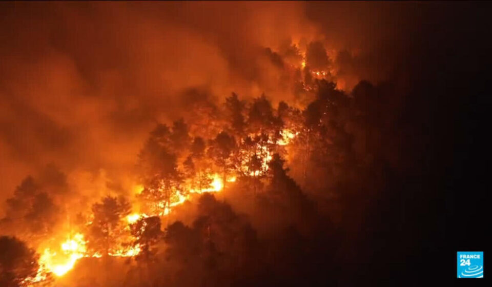France steps up fire prevention