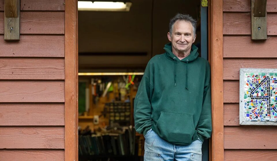 GOP incumbent faces name confusion risk from Sullivan Jr in Alaska