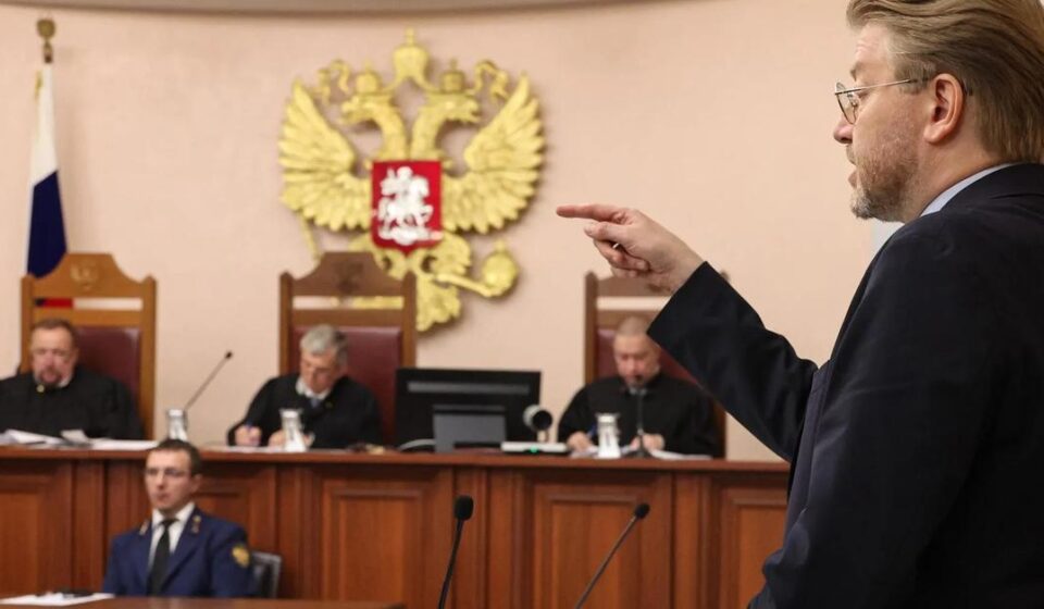 Guerra Ucrania: Rusia condena a un líder opositor por criticar la guerra en Ucrania