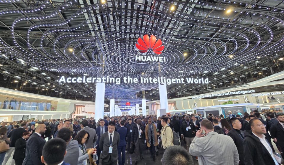 HP partners with blacklisted Huawei for licensing Chinese firm's WiFi tech