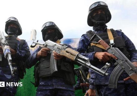 Houthi attacks reportedly kill at least 30 Yemeni government forces