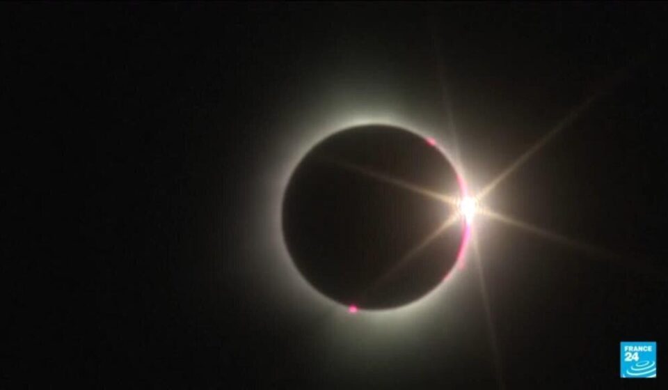 How to enjoy the most complete solar eclipse since 1989?