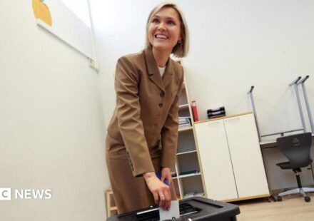 Iceland EU referendum on a knife edge as counting continues
