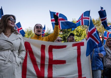 Iceland rejects reopening EU talks in closely fought referendum
