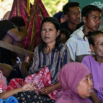 Indonesia earthquake: Aid shortages and fears of starvation as aftershocks continue