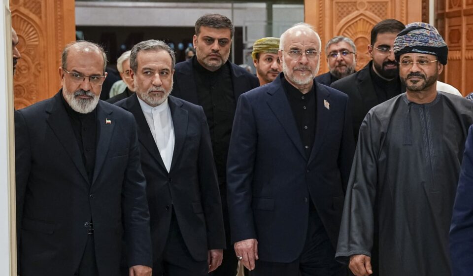 Iran and Oman prep Hormuz deal, U.S. holds off on secondary sanctions