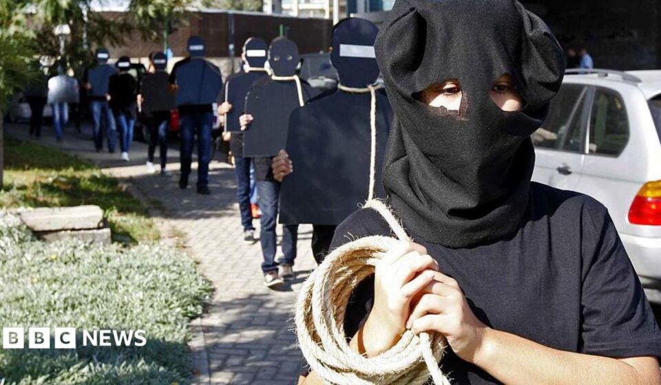 Lebanon parliament votes to abolish death penalty