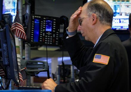 Longer-dated Treasury yields rise as Bessent's bond buyback rally fizzles out