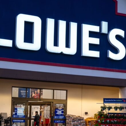 Lowe's (LOW) Q2 2026 earnings