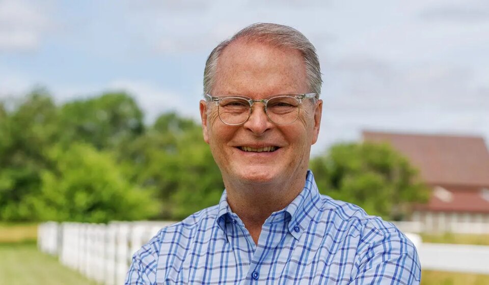 Megachurch pastor Adam Hamilton wins Kansas 11-way Senate primary