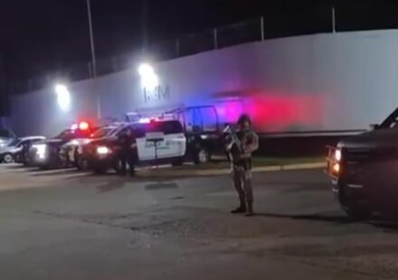 Migración: Dos venezolanos serán deportados por un motín en un centro donde están 40 cubanos