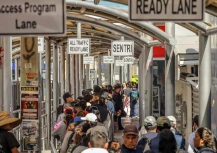 Migrantes EE UU: Trump endurece los controles contra el “turismo de parto” en la frontera